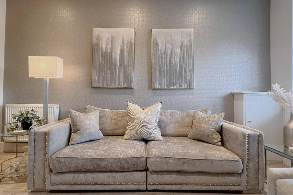 No6, Luxury Townhouse Near Bicester Village Extérieur photo