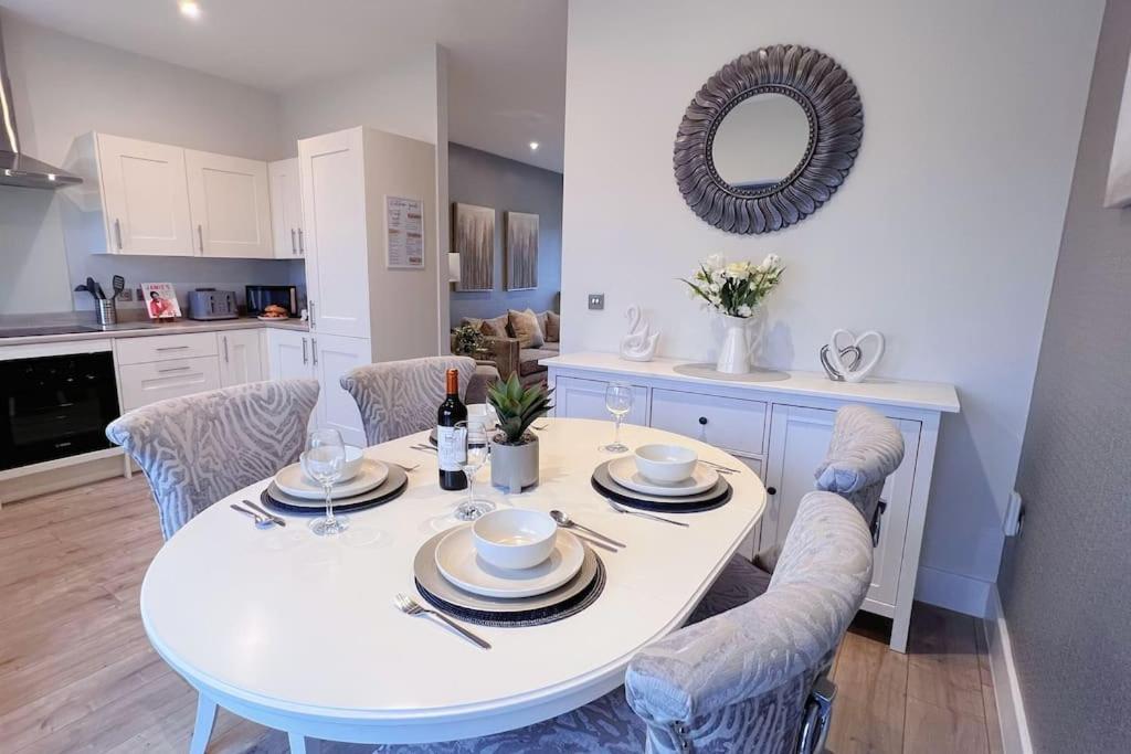No6, Luxury Townhouse Near Bicester Village Extérieur photo